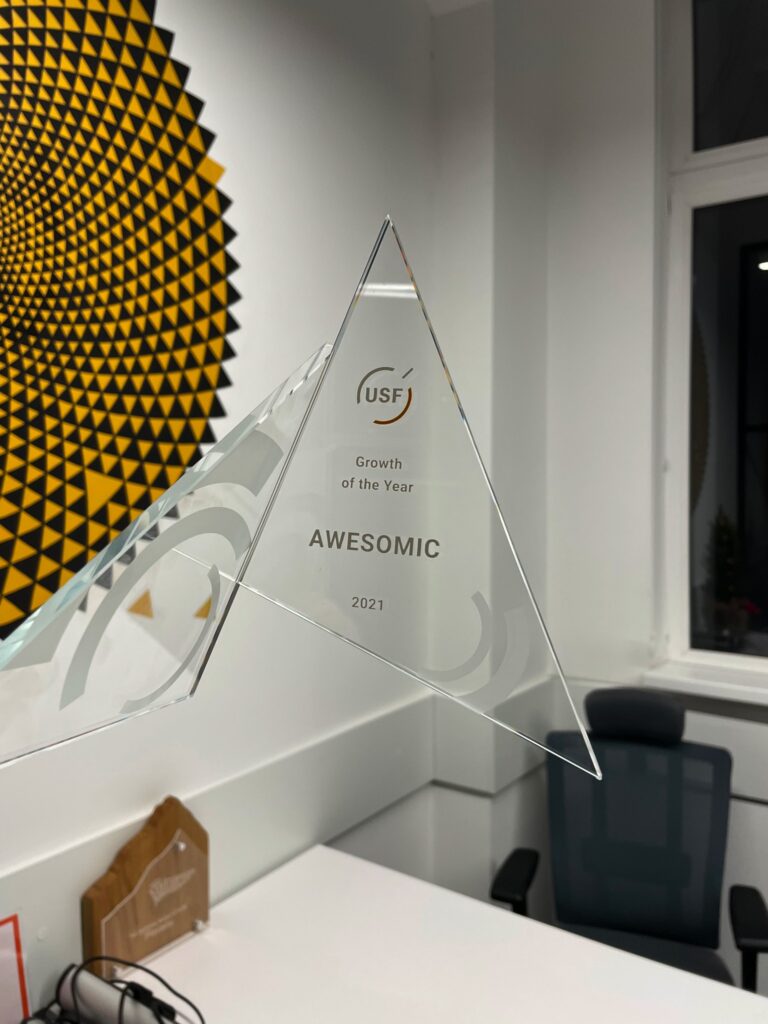 Награда Growth of the Year от Украинского фонда стартапов для Awesomic
