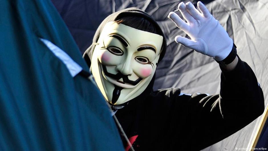 Хакери Anonymous зломали державні телеканали росії