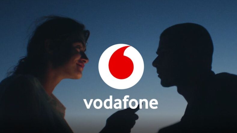 Vodafone втсановив безоплатні дзінки до українських посольств