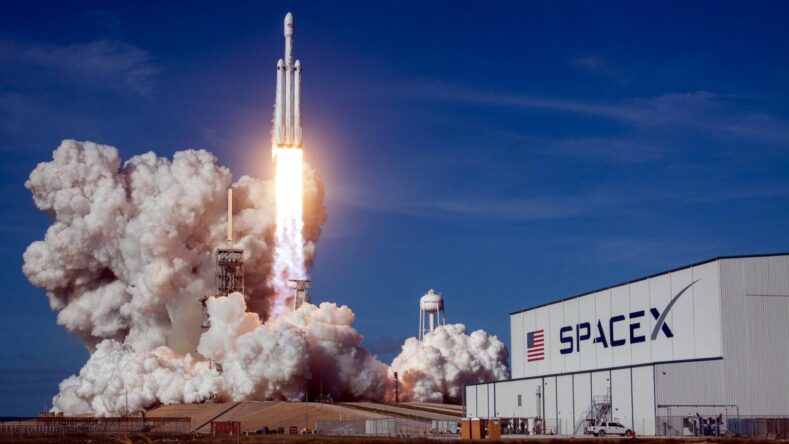 SpaceX стала найдорожчою приватною компанією