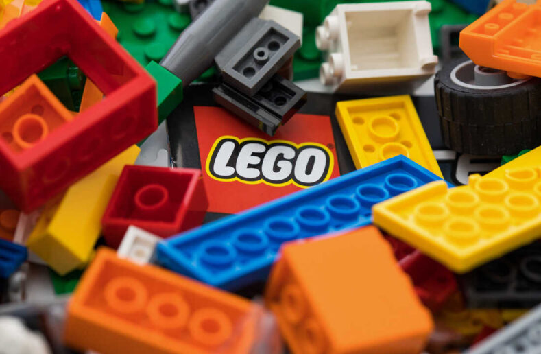 Компанія Lego виділила $13,6 млн на допомогу українським дітям
