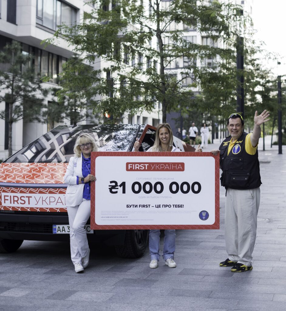 Оксана Ботурчук із сертифікатом на 1 млн грн