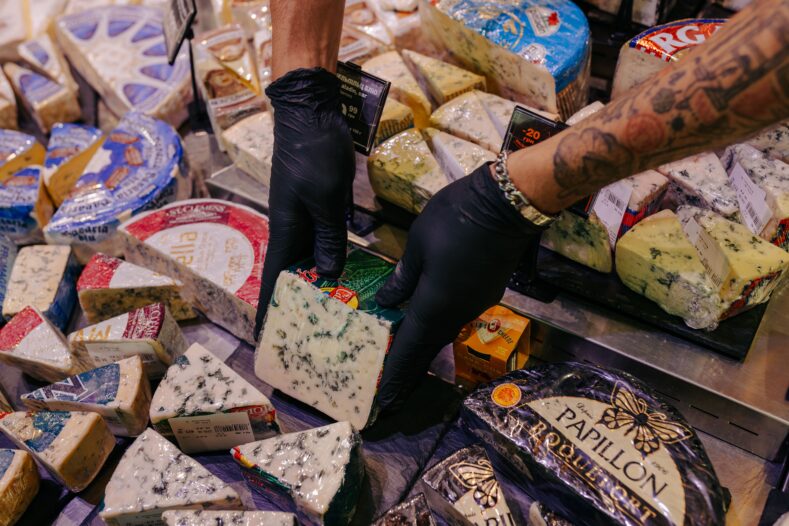 Сирна вітрина