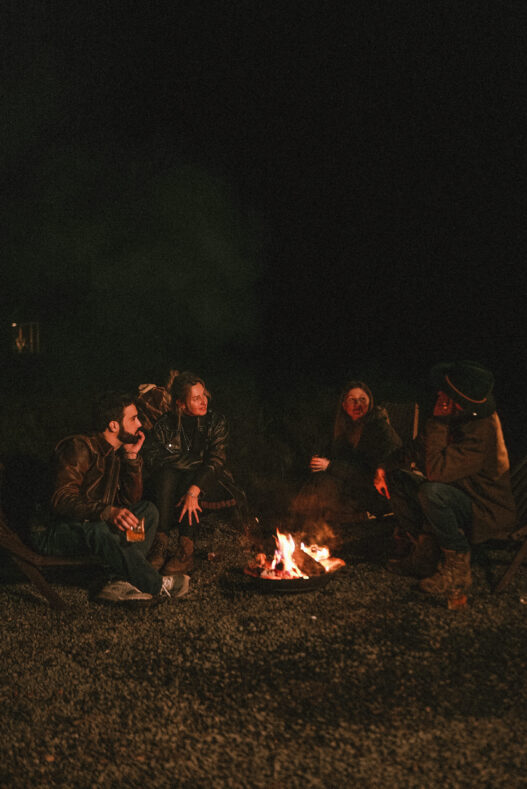 Кемп під Києвом