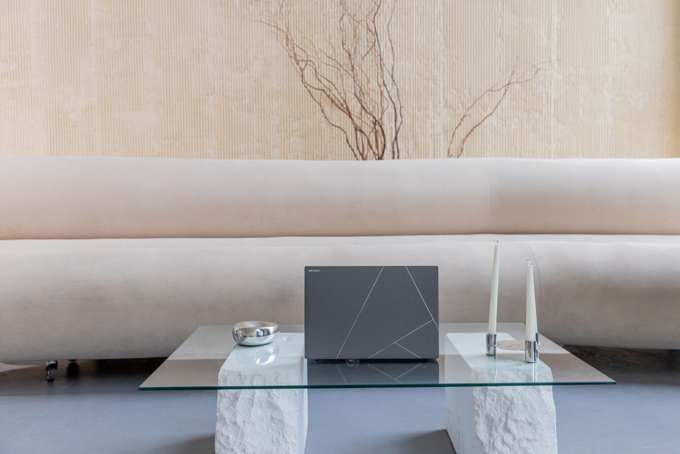 yak-vybraty-ai-noutbuk-u-2025-roczi-gajd-dlya-tyh-hto-praczyuye-z-kontentom-ta-kreatyvnymy-zavdannyamy ASUS Zenbook S 16